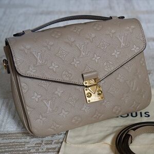 LV Pochette Metis Monogram Empreinte Leather - Turtledove